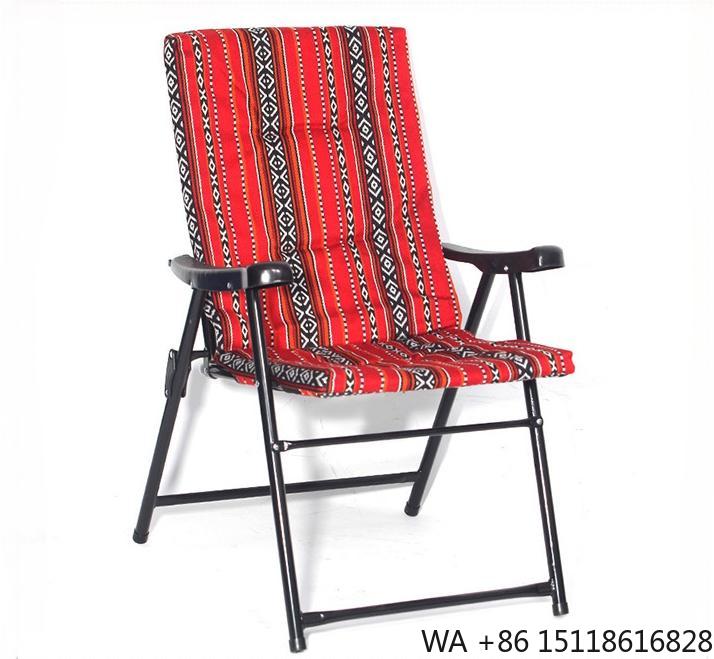 Outdoor Camping Folding Chairs - 工場卸売 屋外家具 キャンプチェア ポータブル折りたたみ式鉄製 カスタムカラーデザイン 持ち運び簡単
