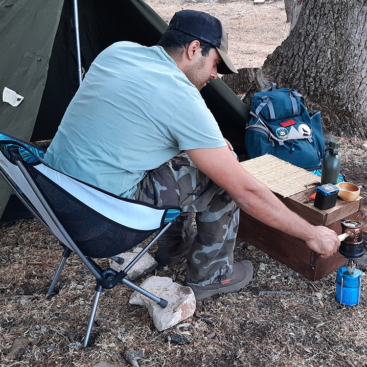 ポータブル折りたたみキャンプチェア軽量ムーンチェアアウトドア - Outdoor Camping Folding Chairs のレビューと価格